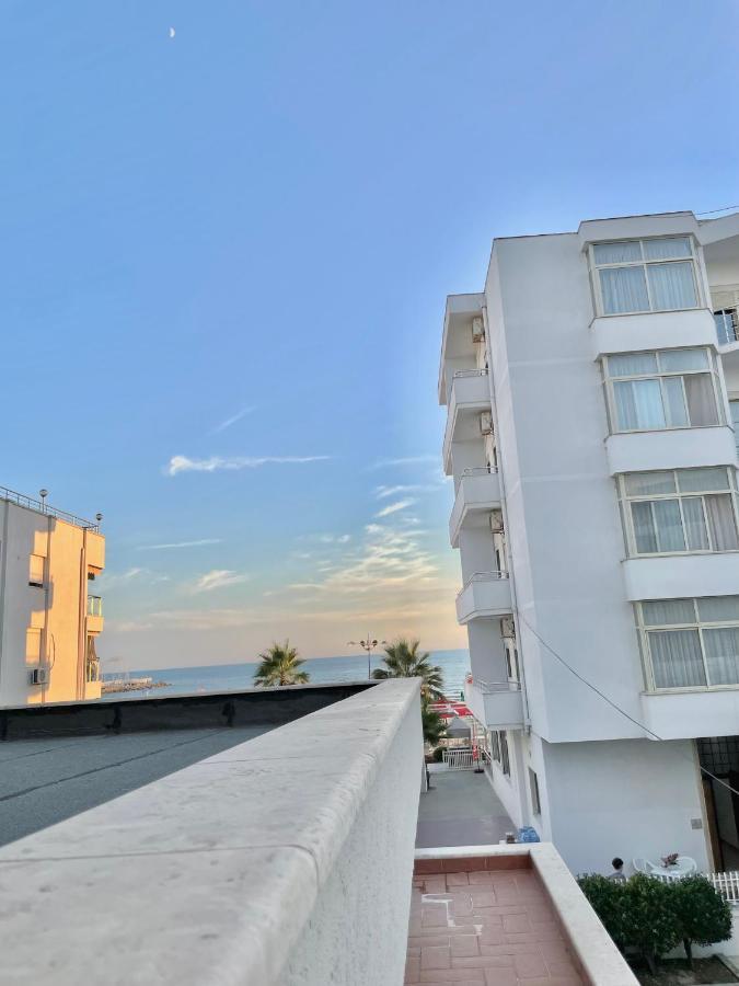 Flors Apartments Durrës Exterior foto